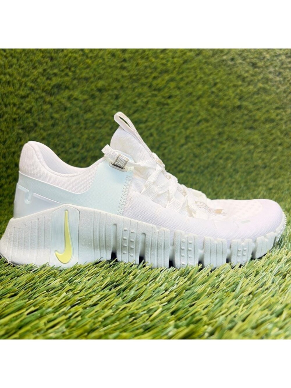Nike Free Metcon 5 Premium Womens Size 5 Summit White Running Shoes Sneakers